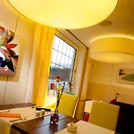 Avital Hotel